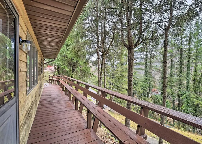 Peaceful Cottage W/ Mtn View Near Atv Trails!